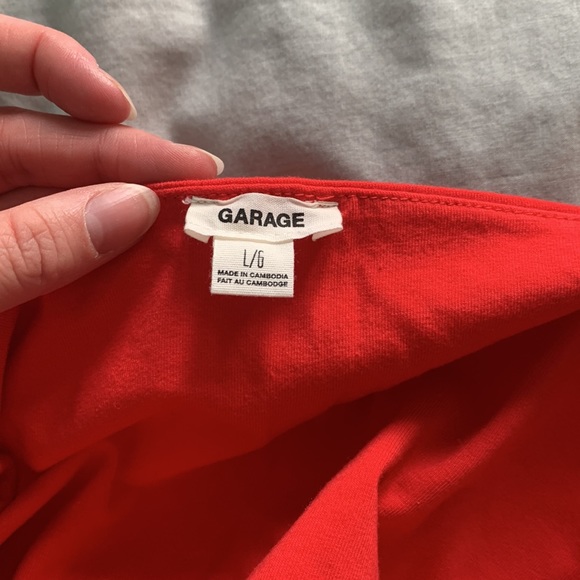 Red Garage cropped top - Picture 3 of 3